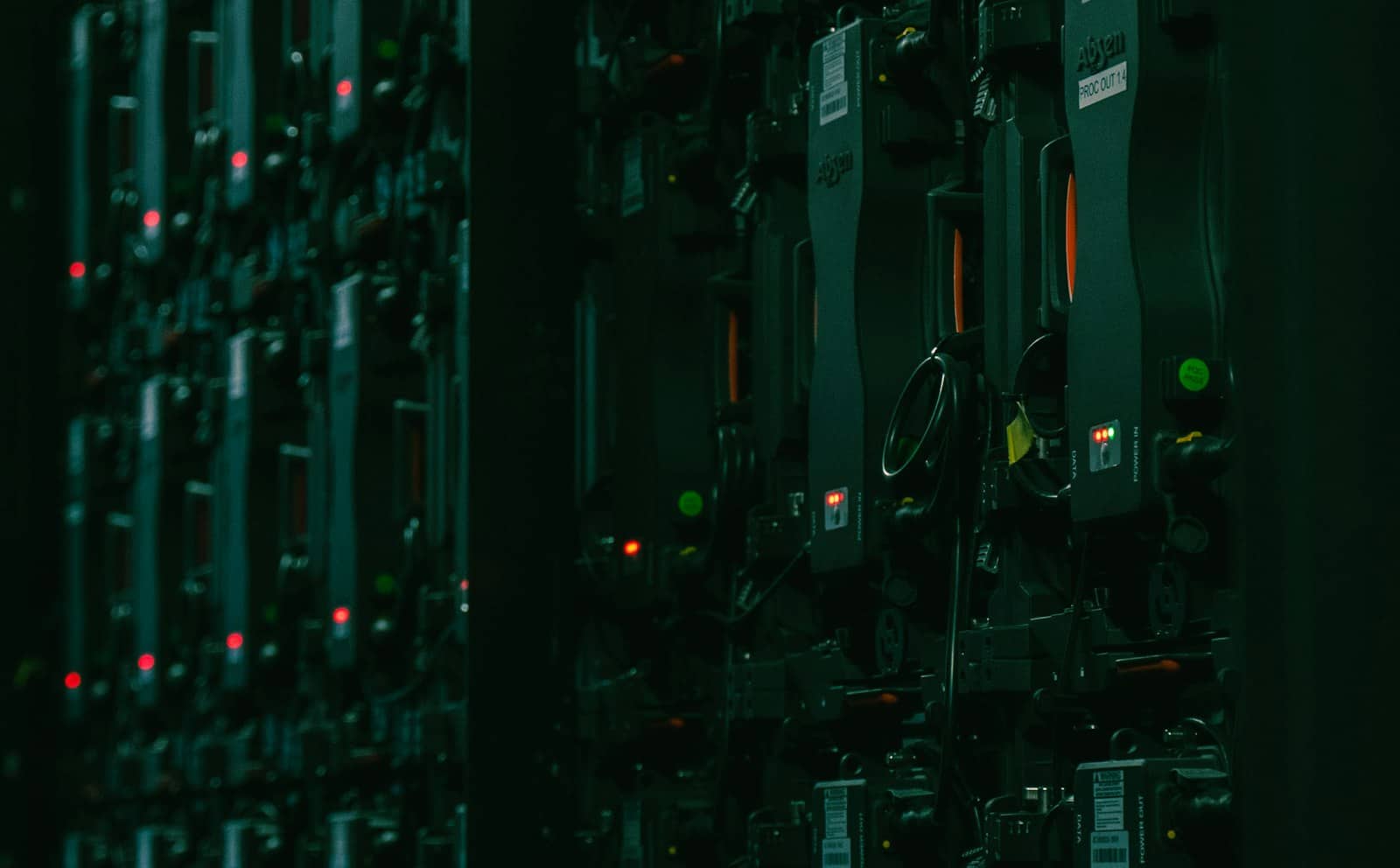 Data storage and database concept