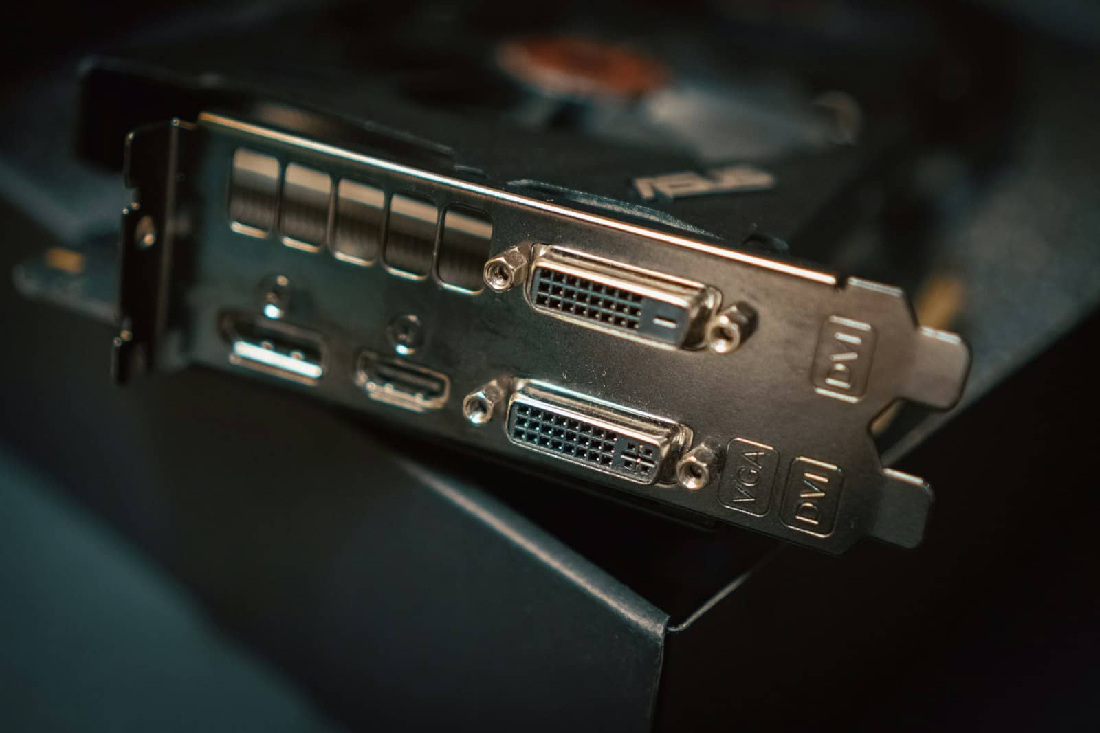 A graphics card showing its display output ports