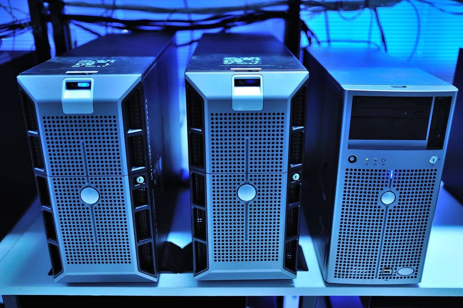 Rows of servers in a data center representing WordPress hosting infrastructure